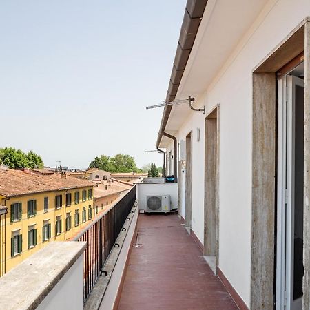 Appartement Modern Attics With Balconies And Panoramic View à Pise Extérieur photo